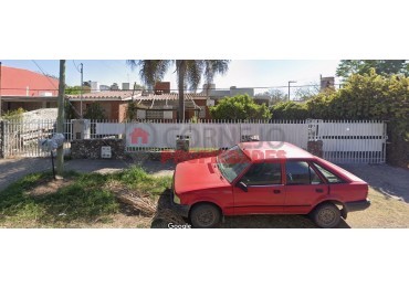 VENTA EN VILLA ALLENDE 2 CASAS 